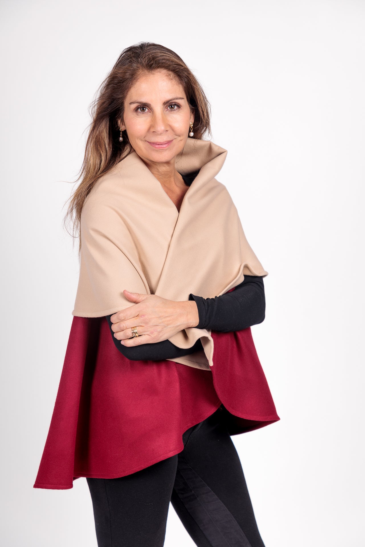 Capa Kira Beige - Vino Tinto