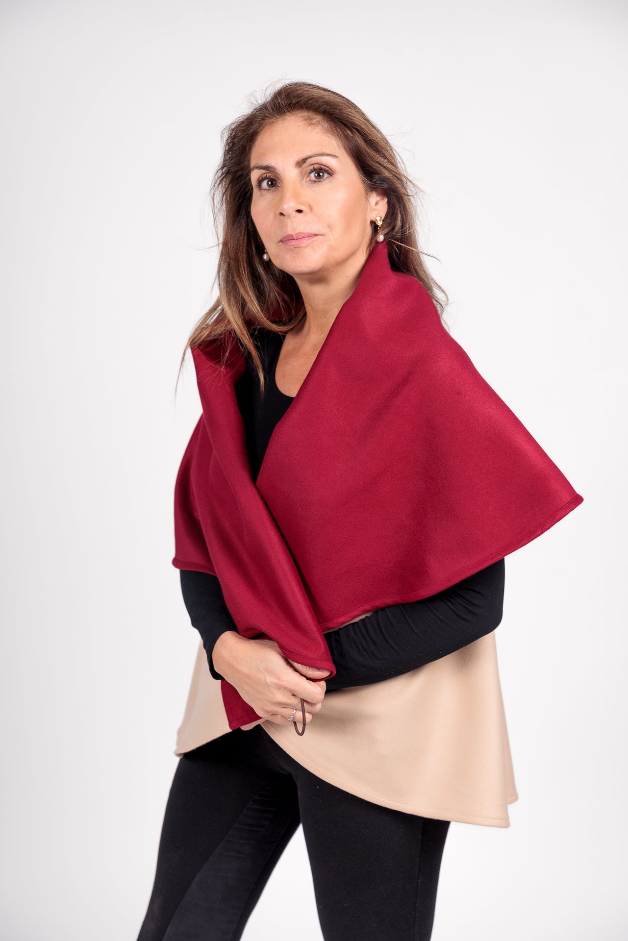 Capa Kira Beige - Vino Tinto