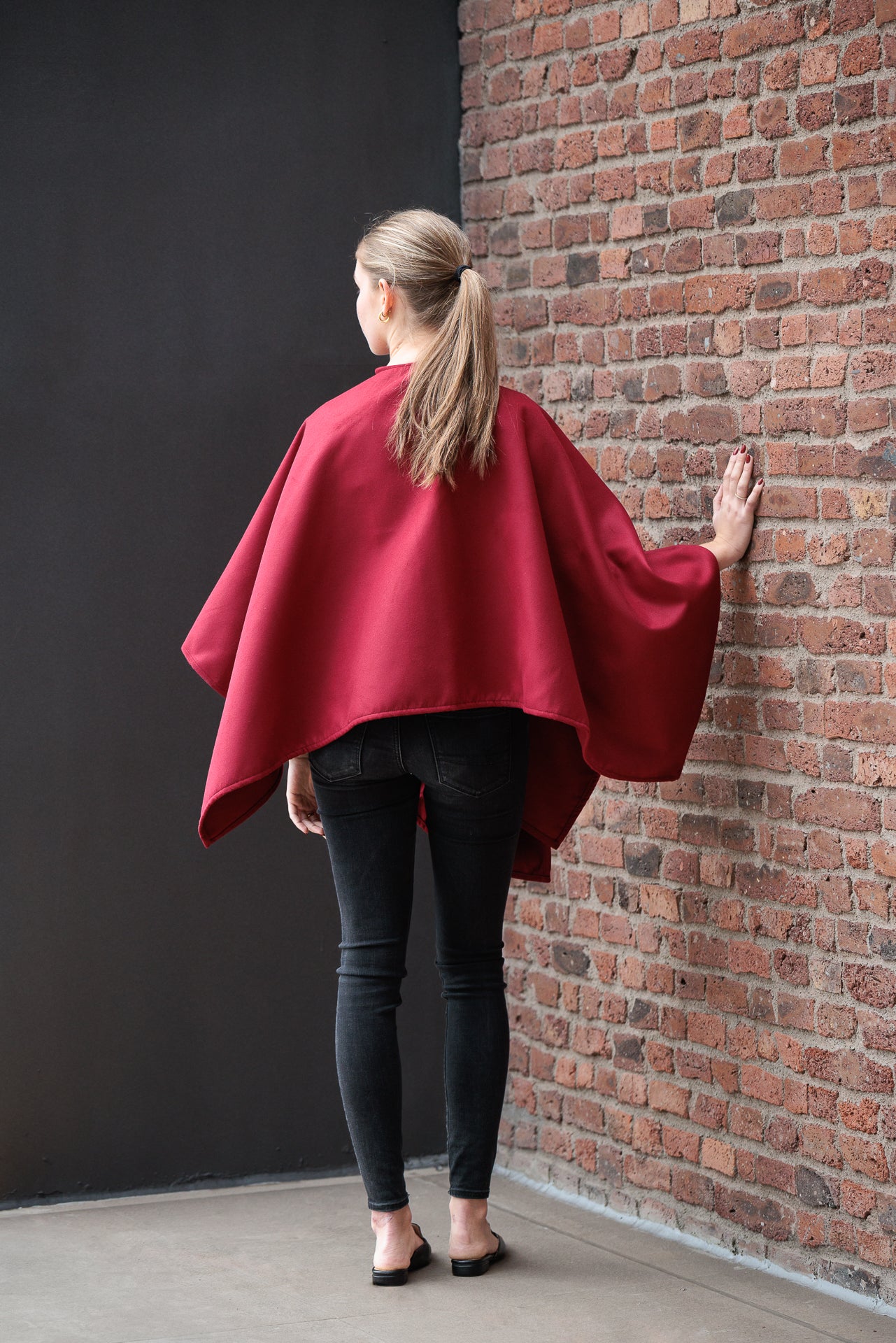 Capa Olivia