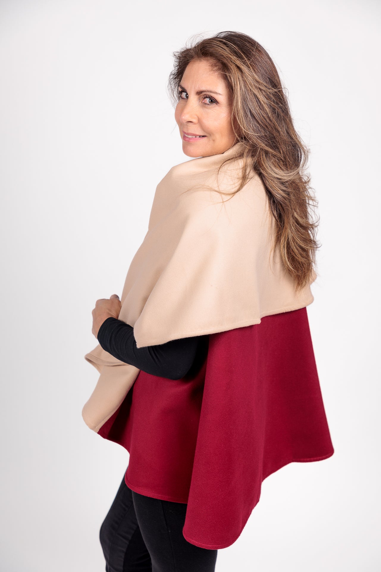 Capa Kira Beige - Vino Tinto
